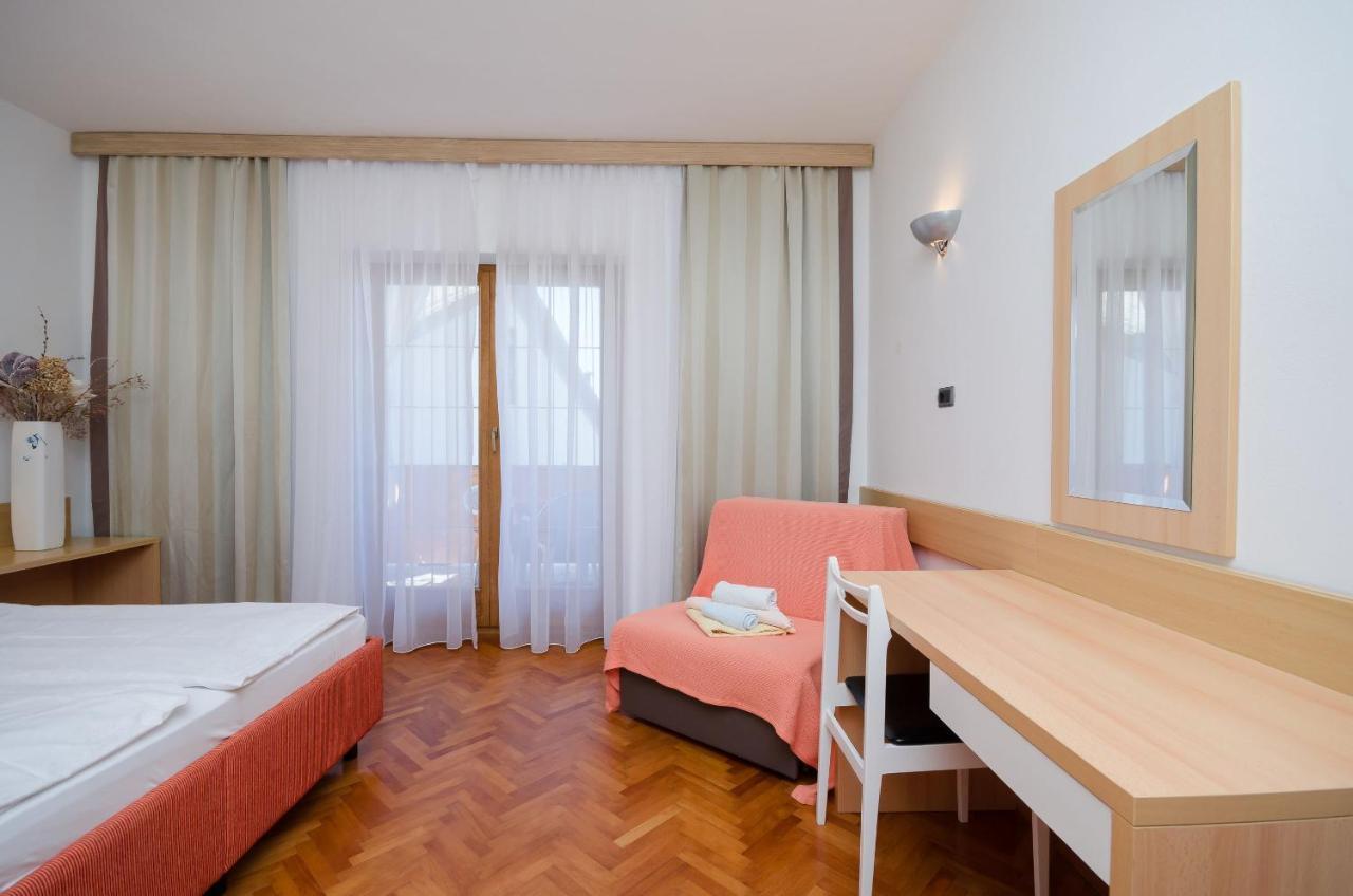 Apartments Mirjana B Lopar Exterior foto