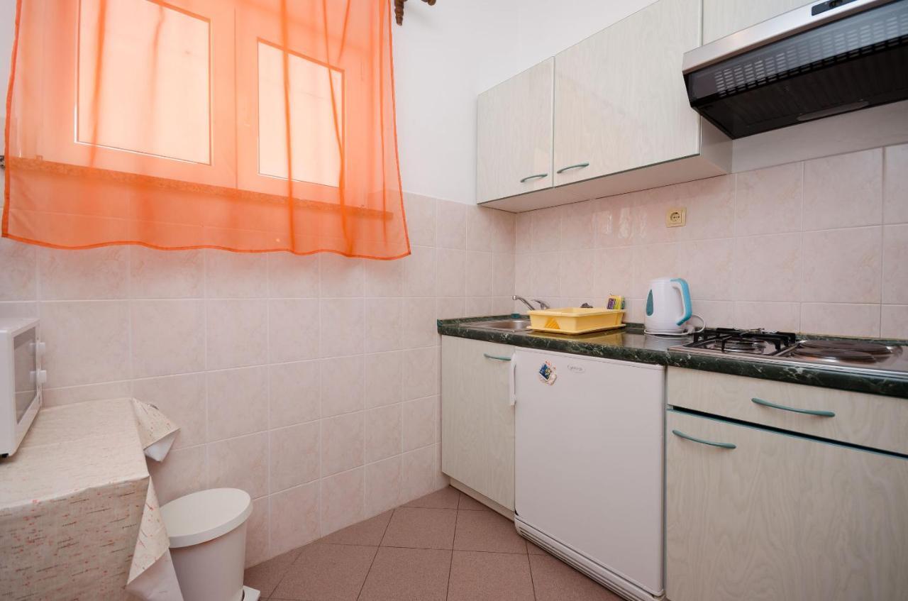 Apartments Mirjana B Lopar Exterior foto